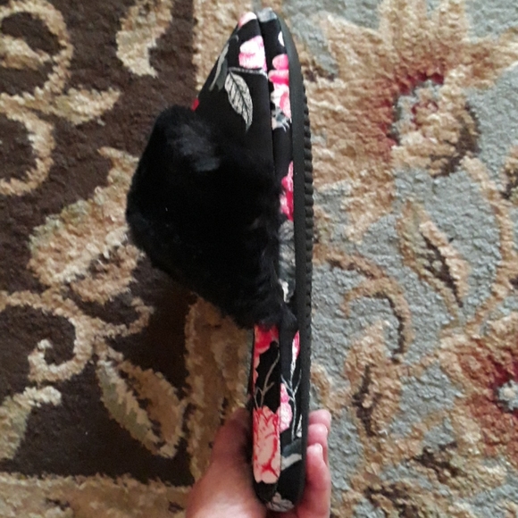 4x*Host Pick*Victoria Secret beautiful slippers - Picture 12 of 16